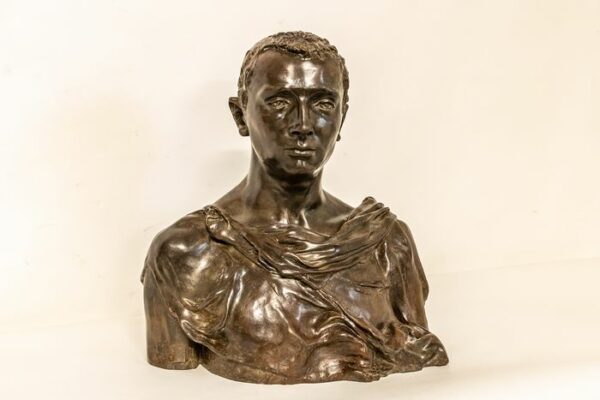 After Camille Claudel (1864-1943) - Skulptur, Paul Claudel Mit 16 Jahren / junger Römer - Bronze - 20. Jahrhundert